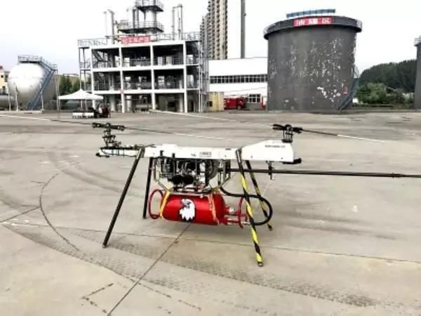 “瞄准”高层建筑救火难题 河南造灭火无人机来了